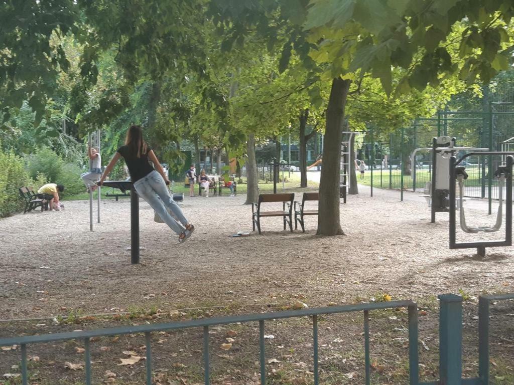 Hangulatos studió lakás Budapest Esterno foto