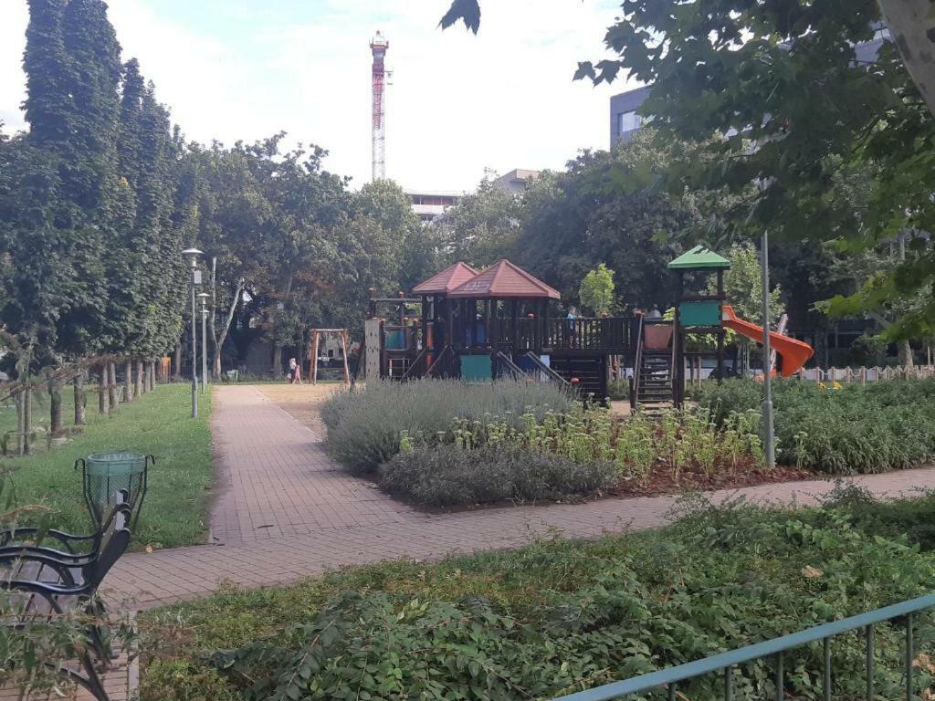 Hangulatos studió lakás Budapest Esterno foto
